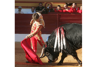 El inicio de un pase de pecho, o una trincherilla